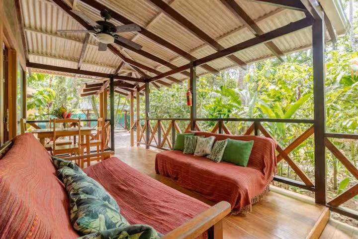 Pachamama Jungle River Lodge - Punta Uva Puerto Viejo de Talamanca Extérieur photo
