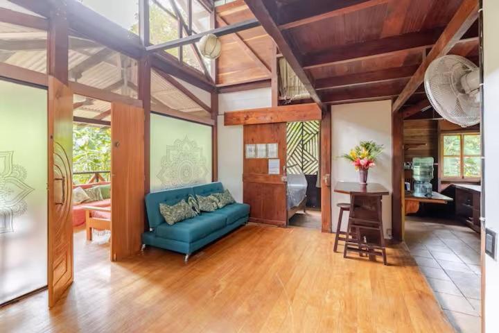 Pachamama Jungle River Lodge - Punta Uva Puerto Viejo de Talamanca Extérieur photo